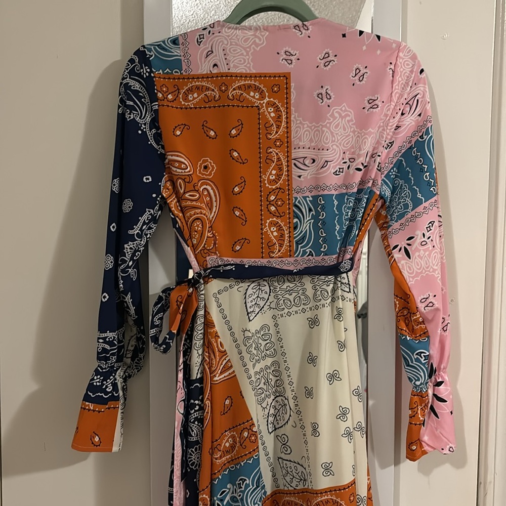 Pink and Blue Wrap Maxi Dress with V-Neck Long Sleeves - Picture 8 of 11